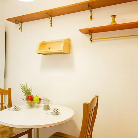 Gaia - Low Cost Studio Cefalu